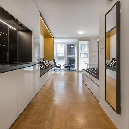 Gorgeous Flat With Garage Liubliana