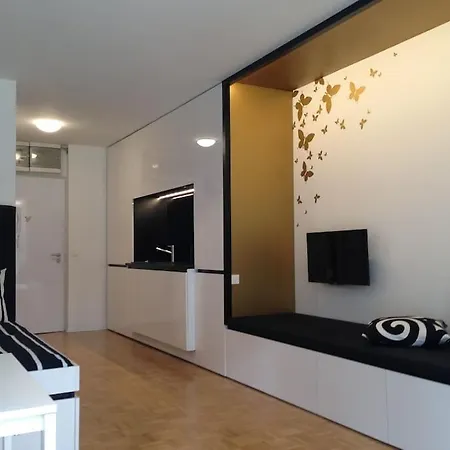 Gorgeous Flat With Garage * Ljubljana