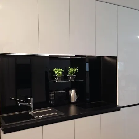 Gorgeous Flat With Garage Apartmán *